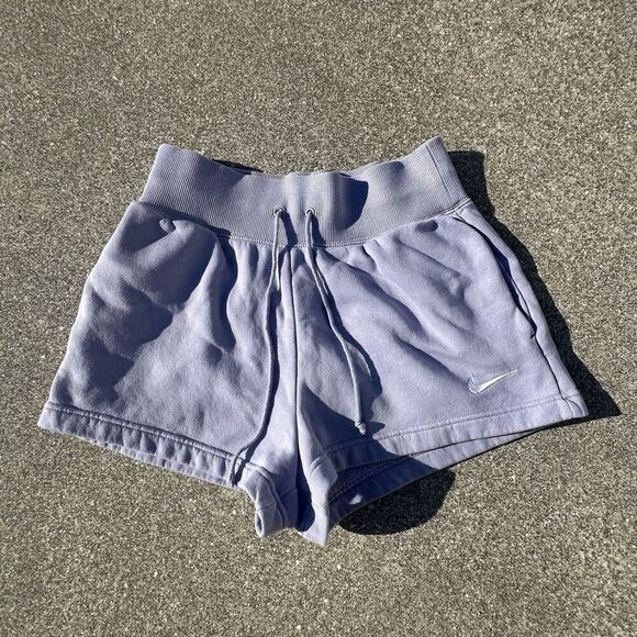 Nike Sportswear Sweat Shorts Womens Small High Rise Light Purple Gym Sports - Picture 1 of 9